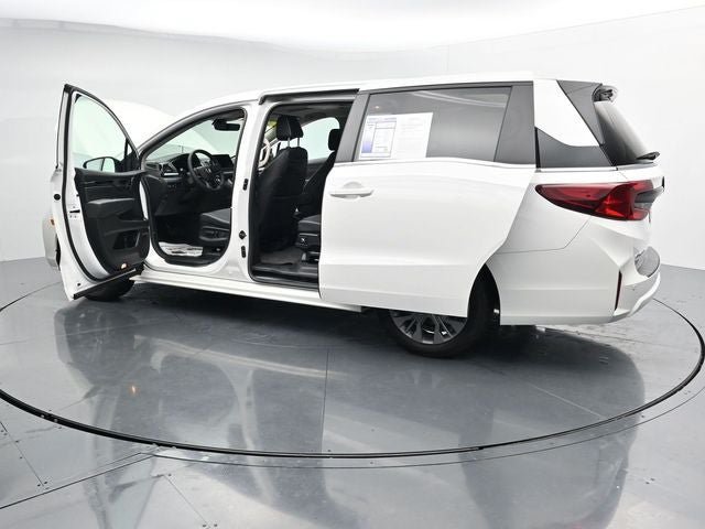 Used 2025 Honda Odyssey Touring image 37
