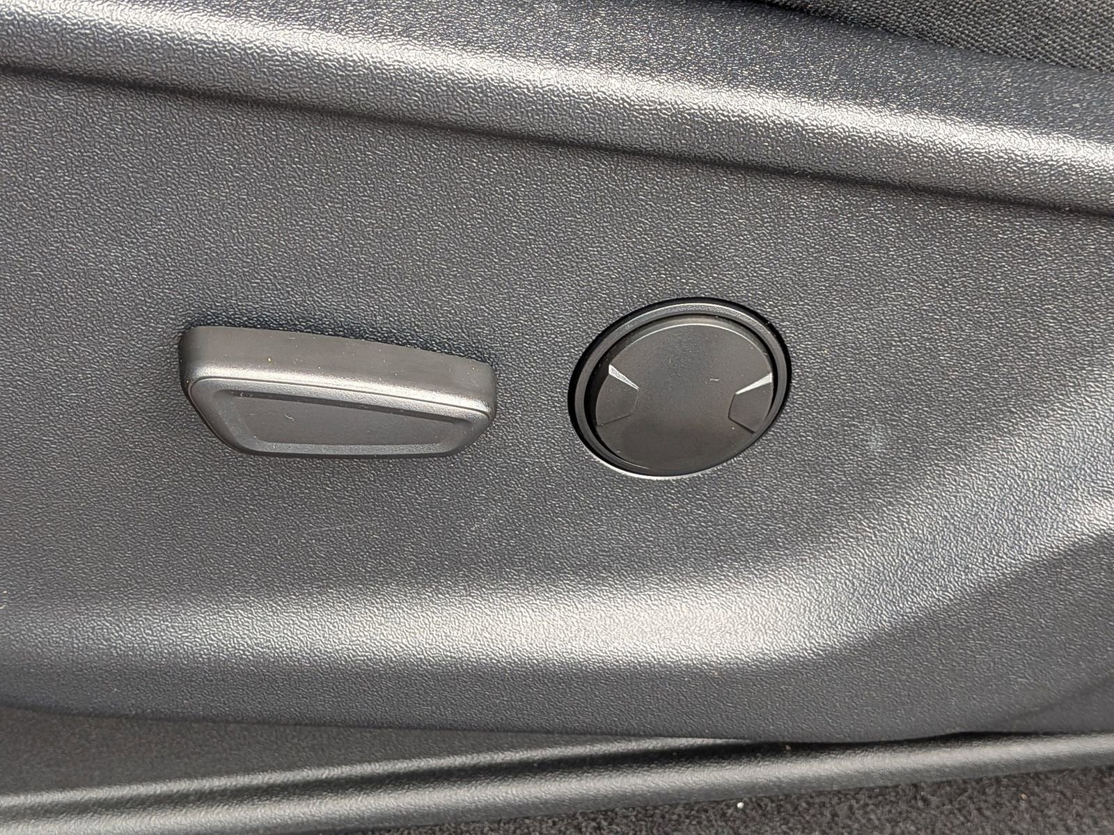 Certified 2024 Ford F150 XLT w/ Mobile Office Package image 21