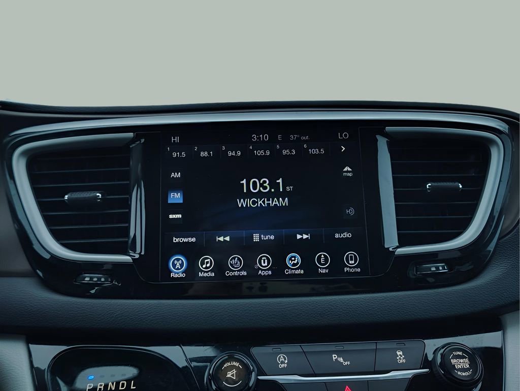 Used 2017 Chrysler Pacifica Touring-L image 20