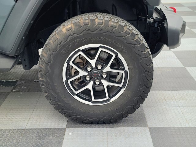 Used 2024 Jeep Wrangler Unlimited Rubicon AWD/4WD image 16