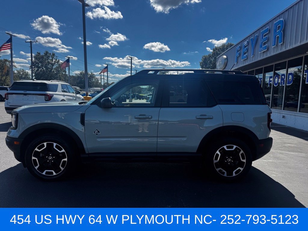 Certified 2022 Ford Bronco Sport Outer Banks w/ Tech Package AWD/4WD image 2