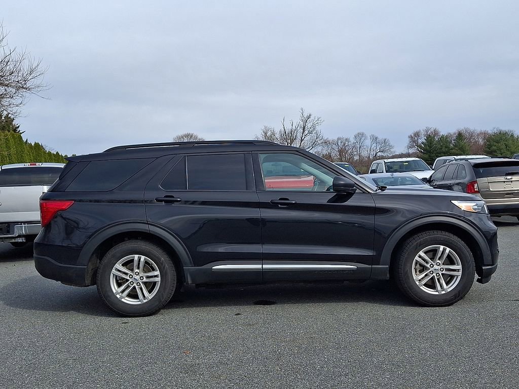 Certified 2022 Ford Explorer XLT AWD/4WD image 7
