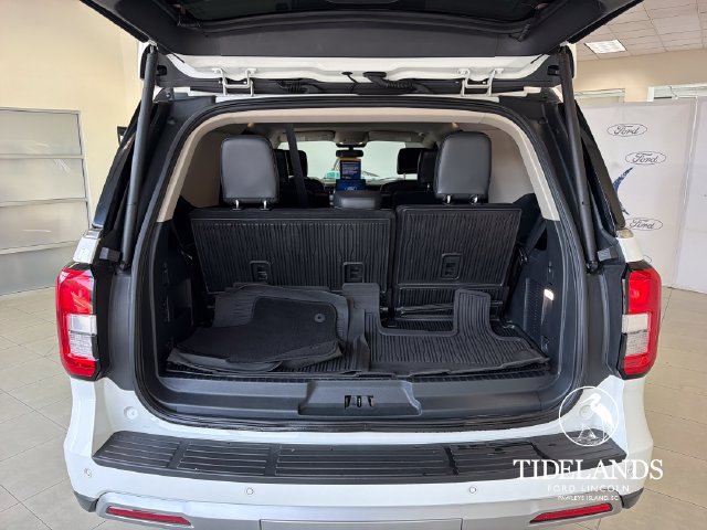 Certified 2023 Ford Expedition XLT AWD/4WD image 12