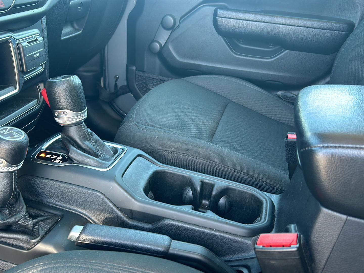 Used 2021 Jeep Wrangler Sport image 59