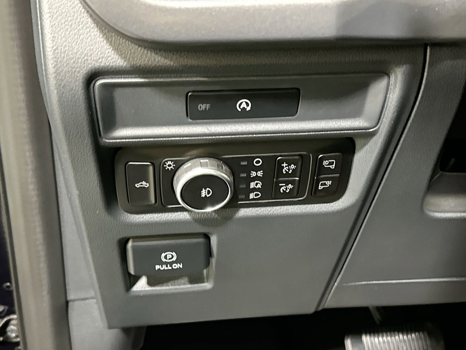 Certified 2025 Ford F150 XLT w/ Equipment Group 302A MID image 17