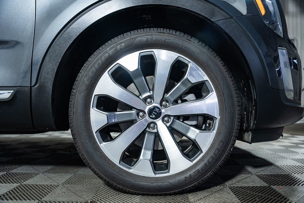 Used 2021 Kia Telluride EX w/ EX Premium Package image 17