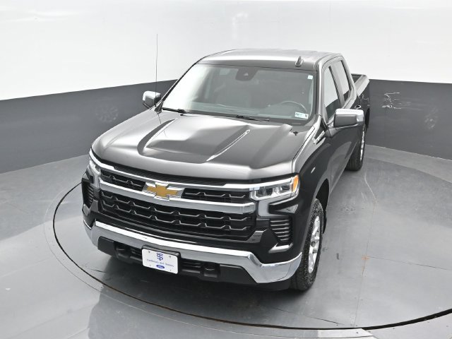 Used 2023 Chevrolet Silverado 1500 LT AWD/4WD image 18