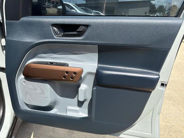 Certified 2023 Ford Maverick Lariat FWD image 17