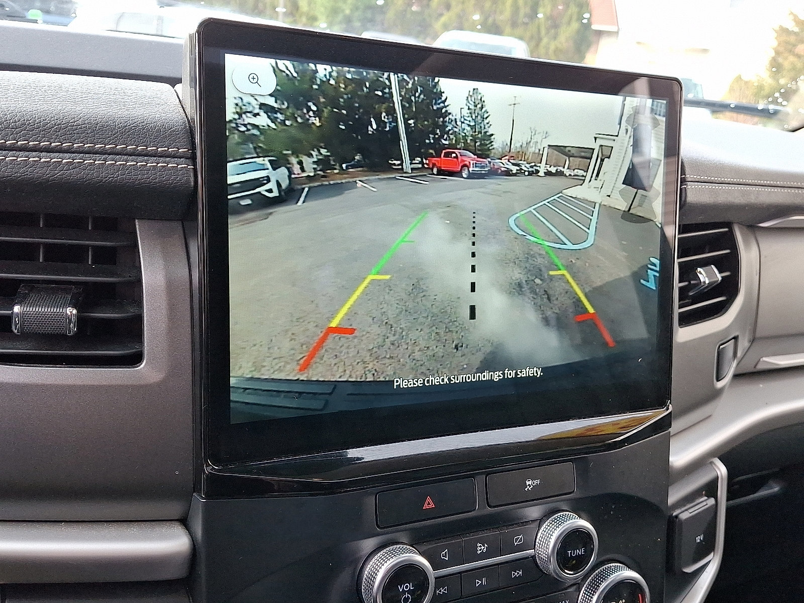 Certified 2023 Ford Expedition Max XLT image 21