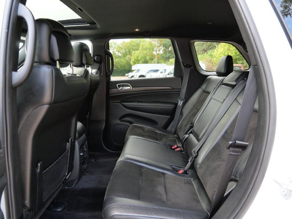 Used 2018 Jeep Grand Cherokee Altitude AWD/4WD image 20