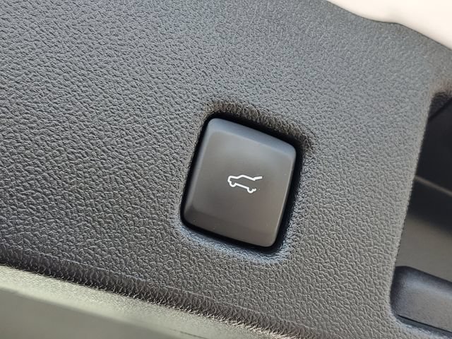 Certified 2024 Ford Escape Active AWD/4WD image 35