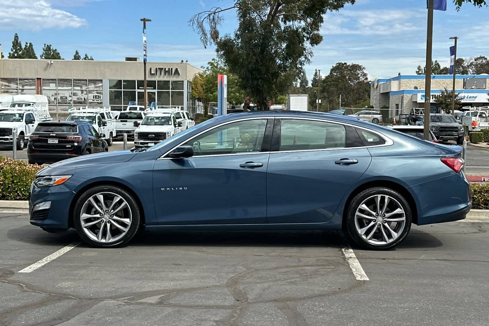 Used 2024 Chevrolet Malibu LT FWD image 6