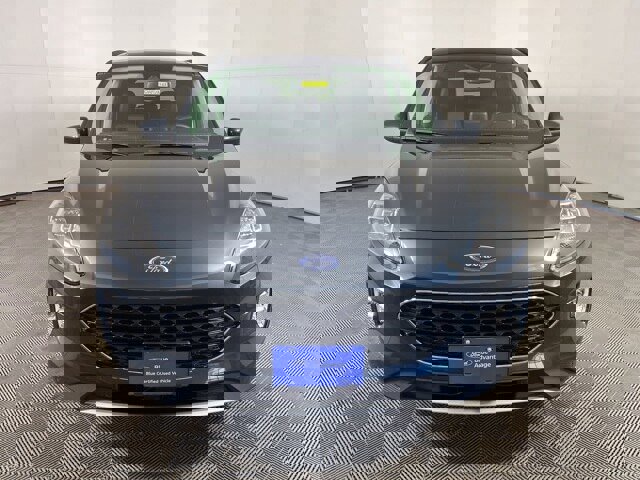 Certified 2022 Ford Escape Titanium w/ Class II Trailer Tow Package image 6