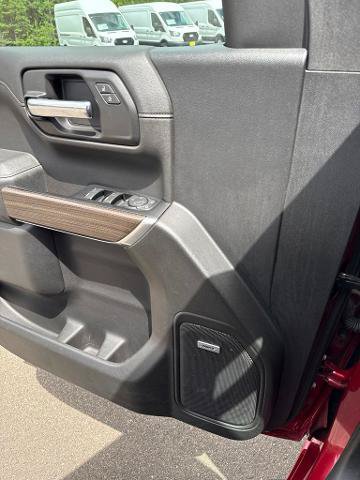 Used 2019 Chevrolet Silverado 1500 LT Trail Boss AWD/4WD image 26