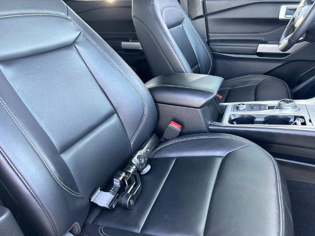 Certified 2024 Ford Explorer XLT w/ Equipment Group 202A AWD/4WD image 25