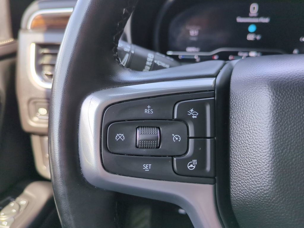Used 2024 Chevrolet Suburban Premier RWD image 30