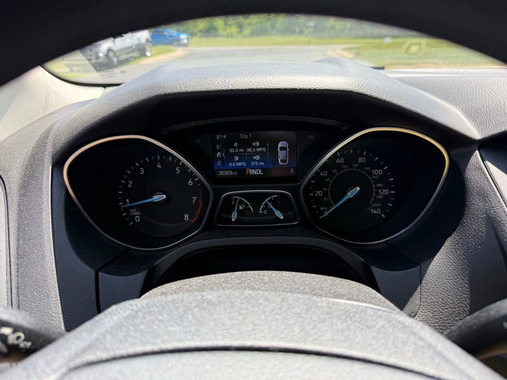 Certified 2017 Ford Focus SE FWD image 23