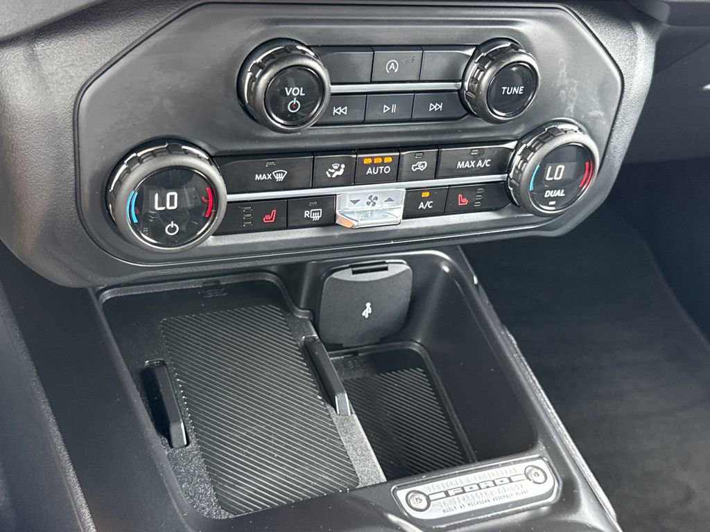 Certified 2025 Ford Bronco Big Bend image 23