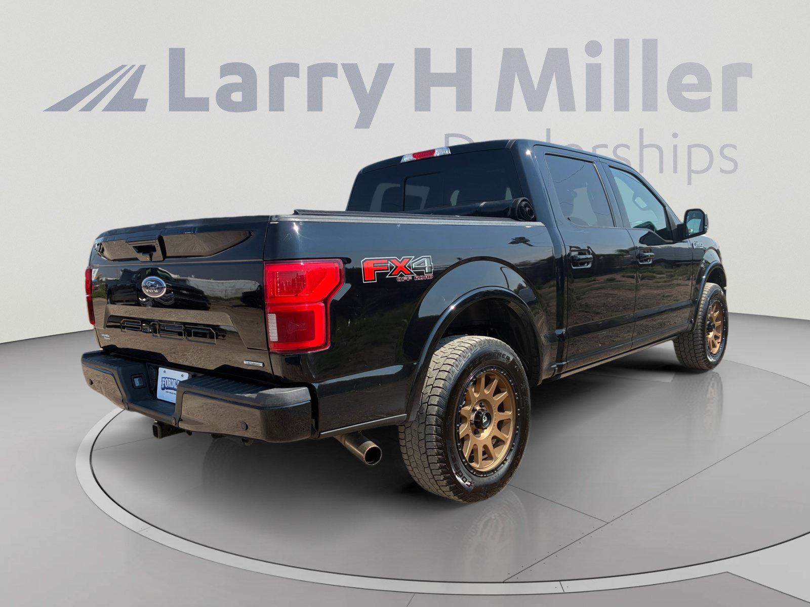 Certified 2018 Ford F150 Lariat w/ Equipment Group 502A Luxury AWD/4WD image 5