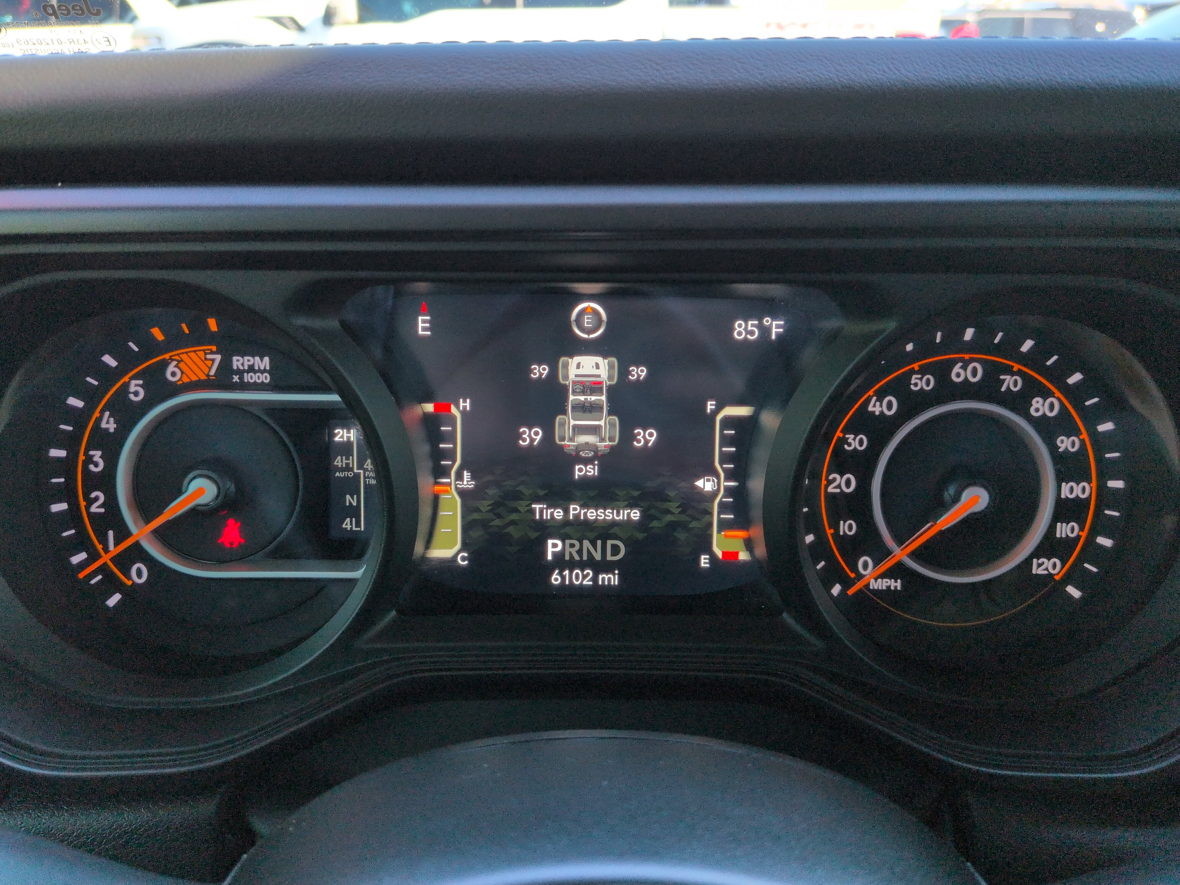 Used 2025 Jeep Wrangler Unlimited Rubicon AWD/4WD image 25