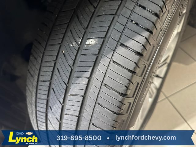 Certified 2024 Ford Explorer XLT w/ Equipment Group 202A AWD/4WD image 33