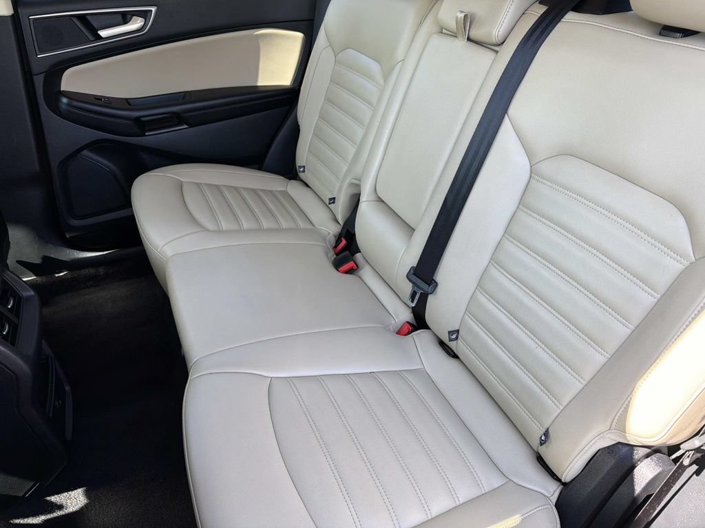 Certified 2023 Ford Edge SEL AWD/4WD image 17