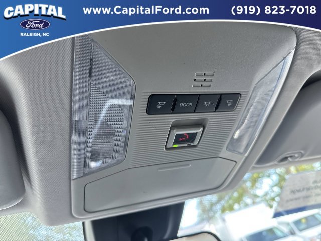 Used 2025 Toyota RAV4 LE AWD/4WD image 32