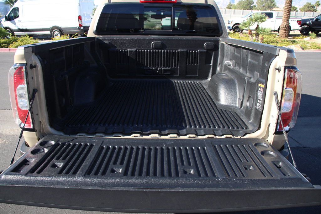 Used 2022 GMC Canyon AT4 w/ Trailering Package AWD/4WD image 24