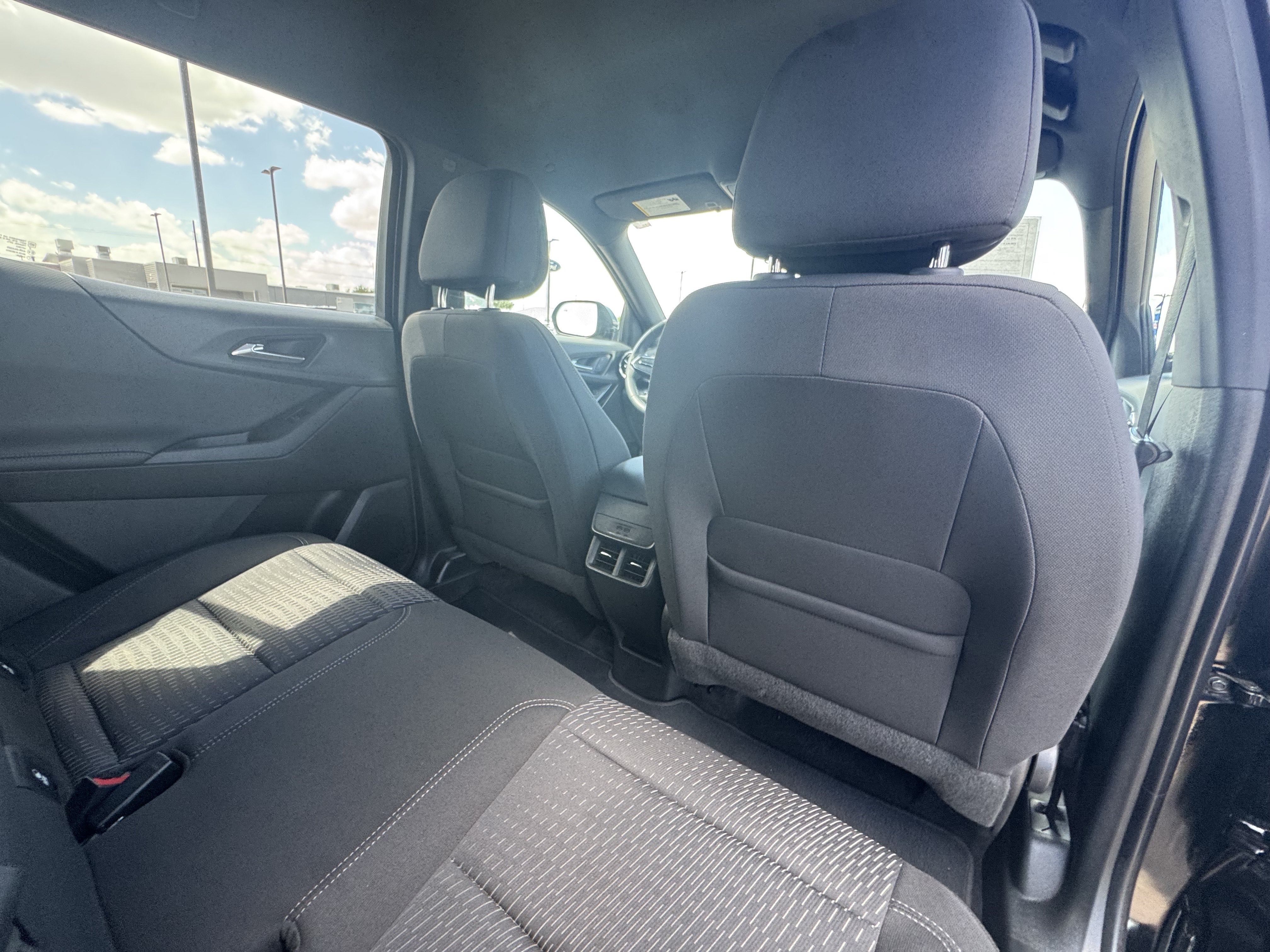 Used 2025 Chevrolet Equinox LT w/ Midnight Edition FWD image 31