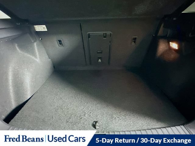 Used 2023 Volkswagen Taos SE w/ Panoramic Sunroof Package AWD/4WD image 29