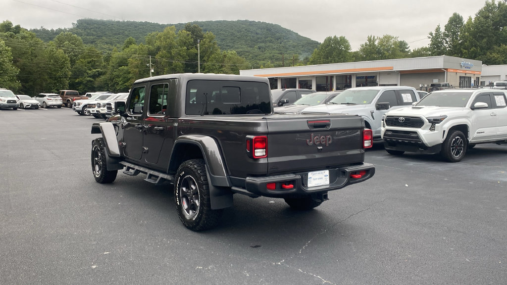 Used 2023 Jeep Gladiator Rubicon w/ Cold Weather Group AWD/4WD image 7