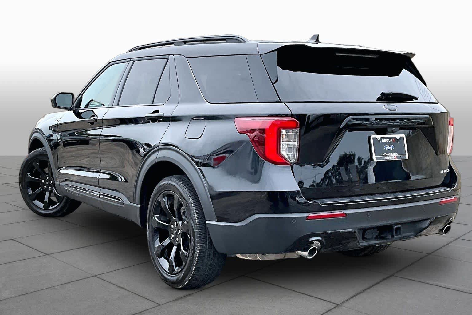 Certified 2024 Ford Explorer ST-Line w/ Class IV Trailer Tow Package AWD/4WD image 12
