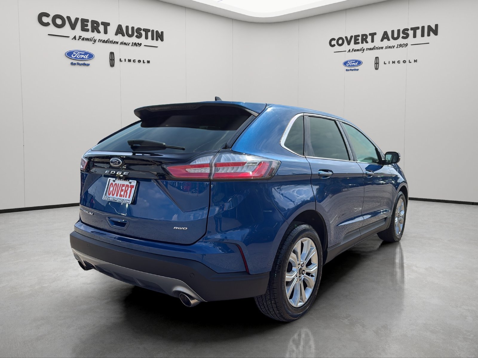 Certified 2024 Ford Edge Titanium AWD/4WD image 5