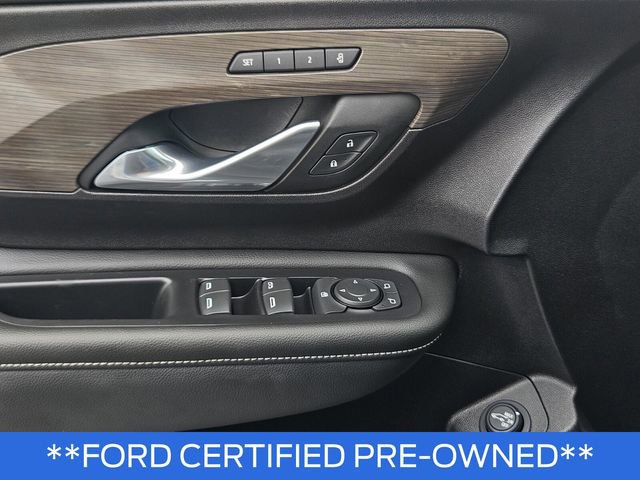 Used 2024 GMC Terrain Denali w/ Denali Premium Package image 31