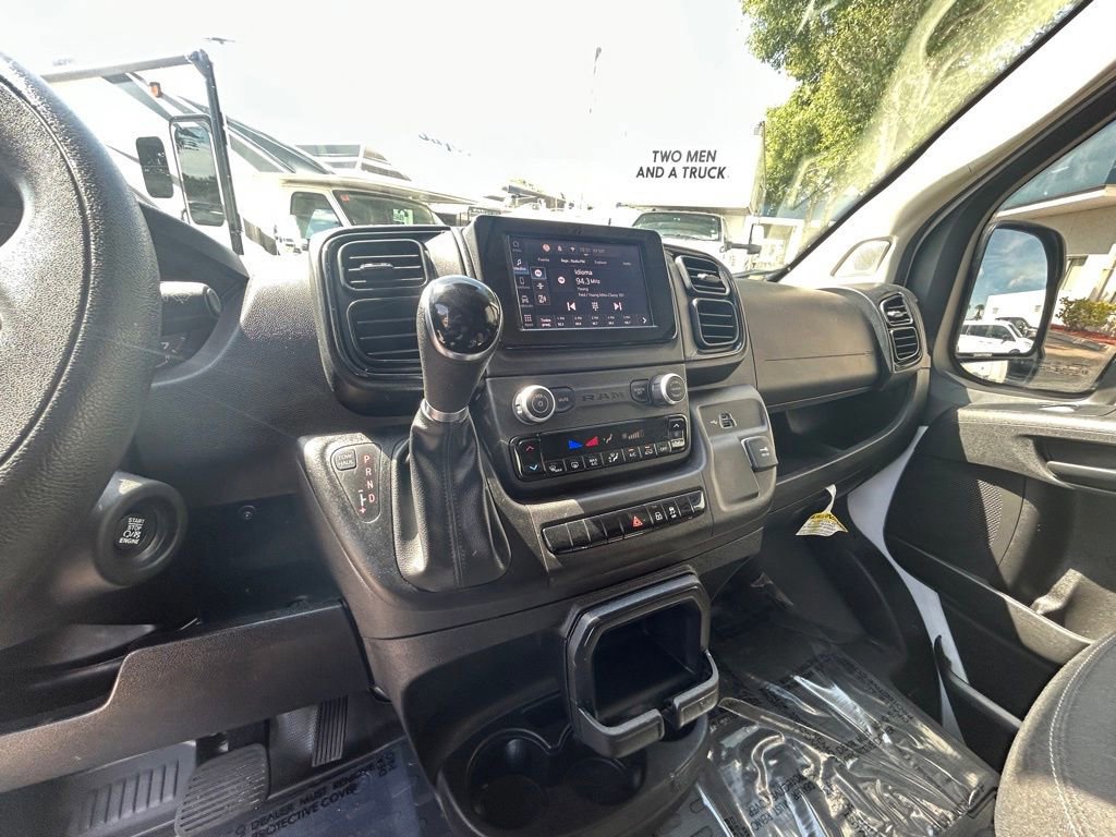 Used 2023 RAM ProMaster 2500 w/ Convenience Group image 11