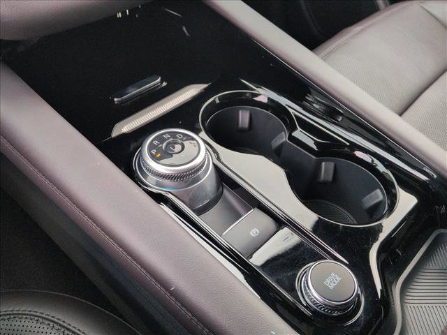 Certified 2025 Ford Explorer Platinum w/ LUX Leather Package image 12