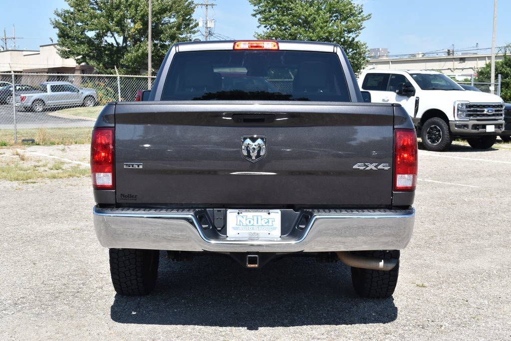 Used 2021 RAM 1500 Classic SLT AWD/4WD image 9