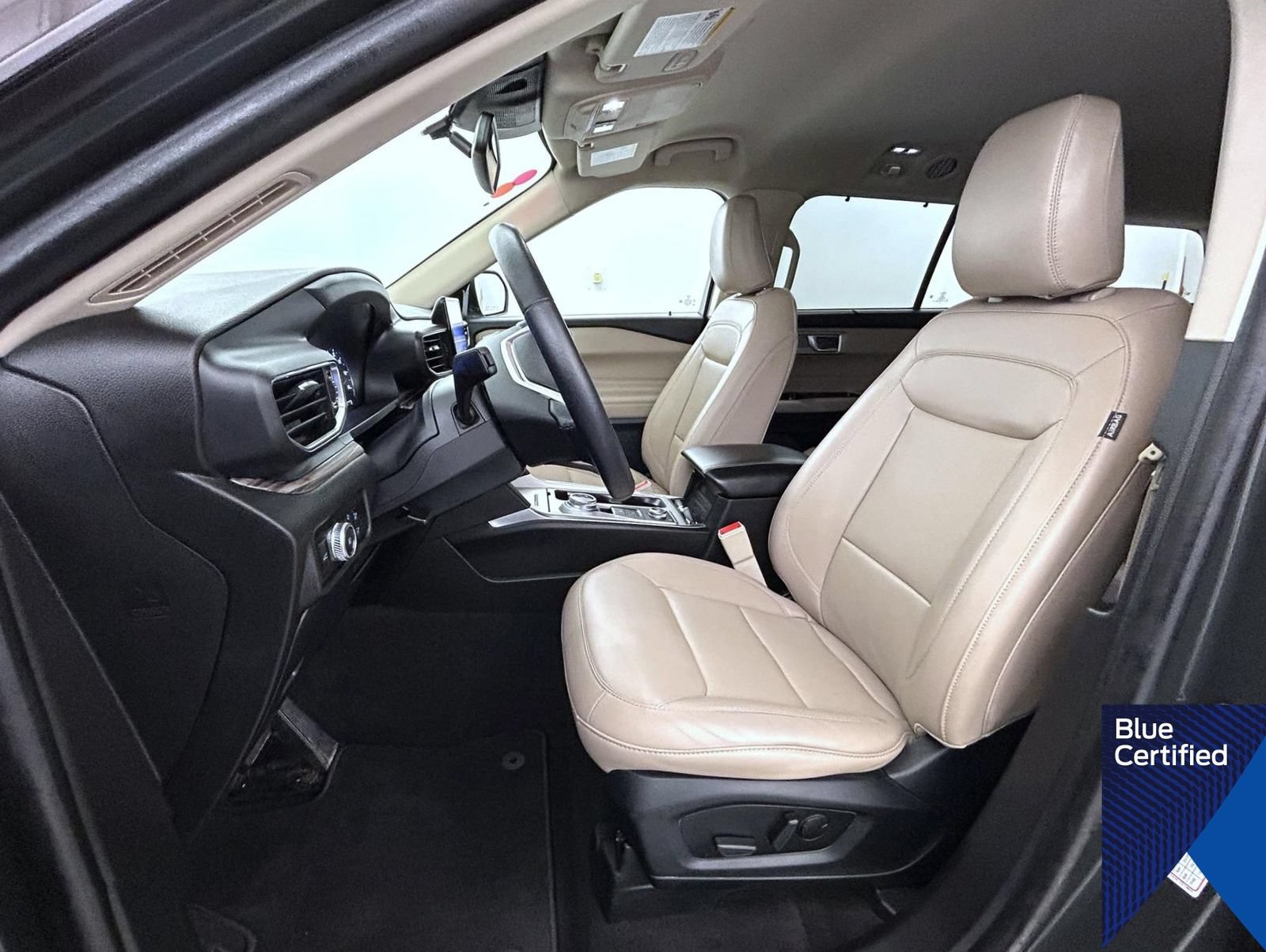 Certified 2023 Ford Explorer Limited AWD/4WD image 10