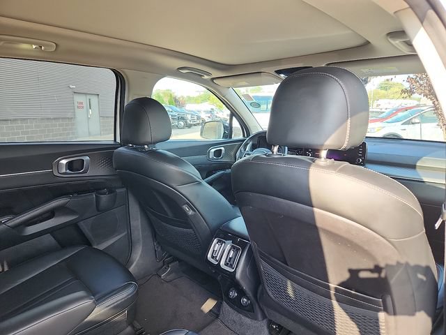 Used 2022 Kia Sorento SX AWD/4WD image 29