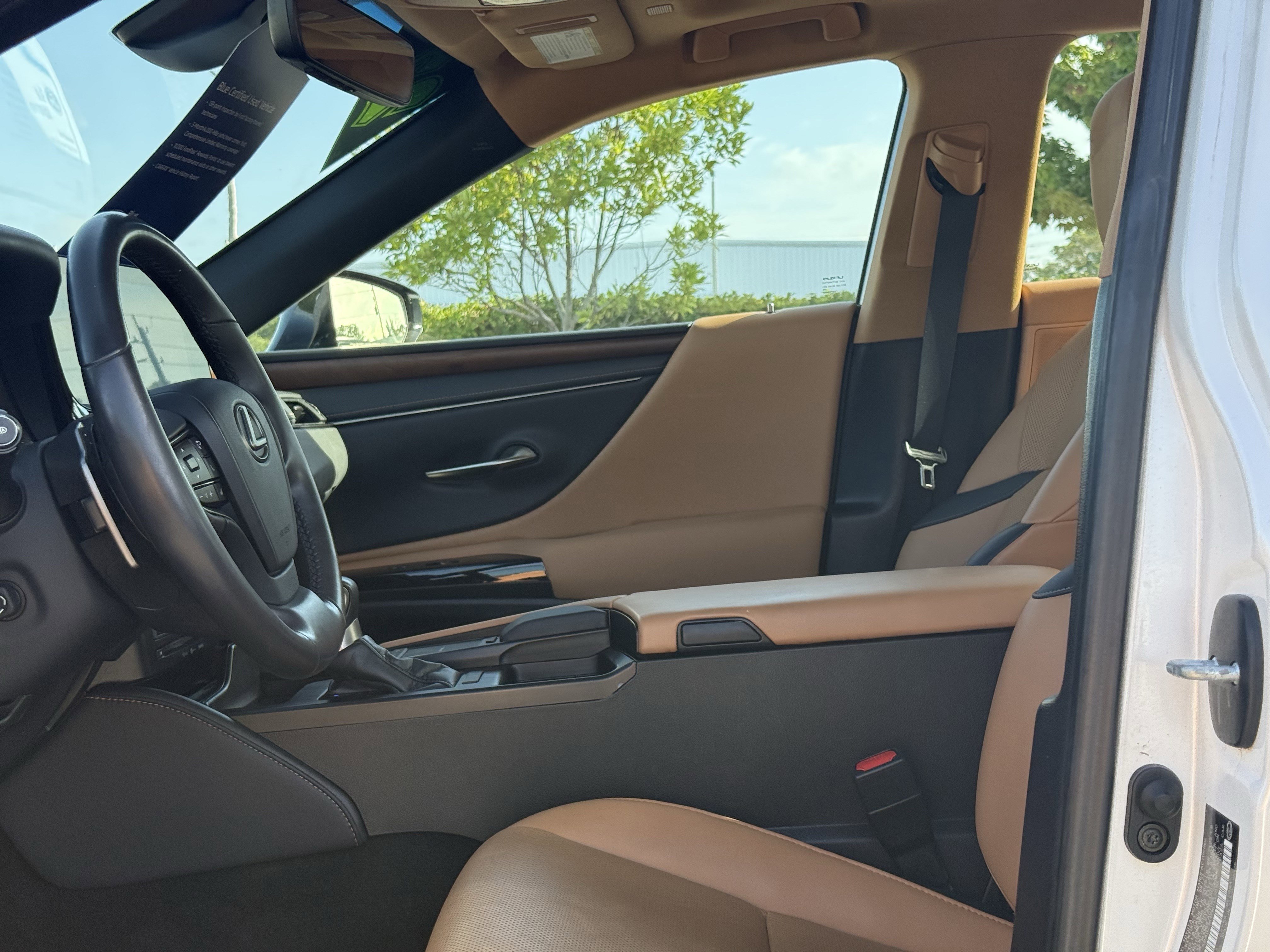 Used 2022 Lexus ES 350 w/ Premium Package FWD image 19