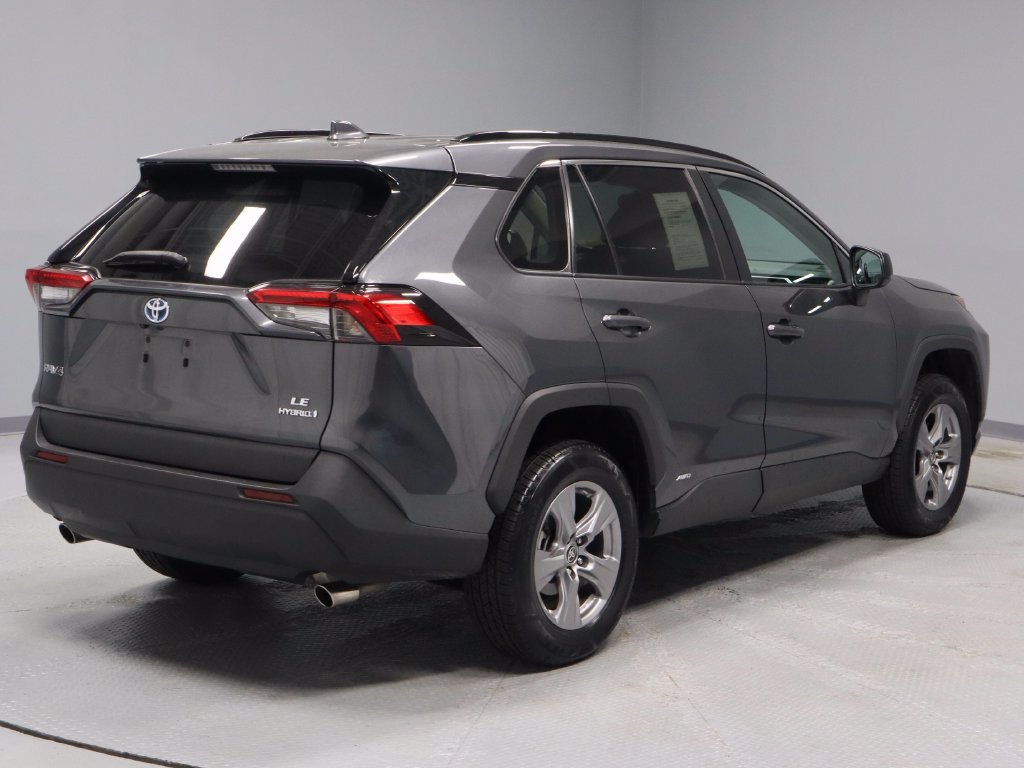 Used 2023 Toyota RAV4 LE AWD/4WD image 11