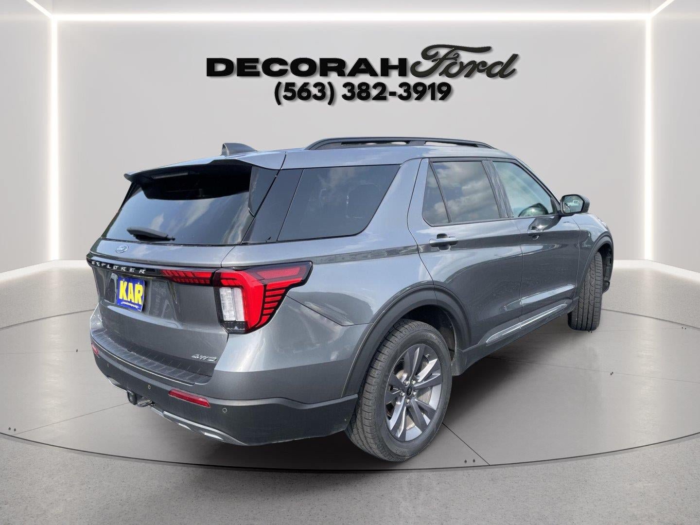 Certified 2025 Ford Explorer Active w/ Active Comfort Package AWD/4WD image 8