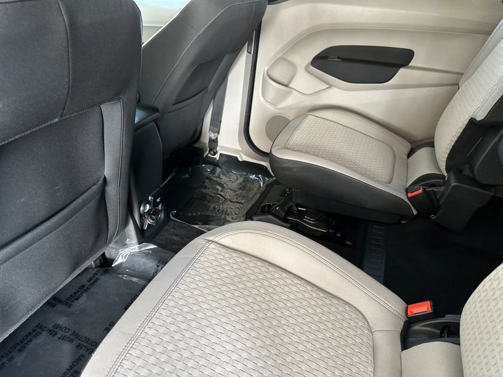 Certified 2023 Ford Transit Connect XLT image 12