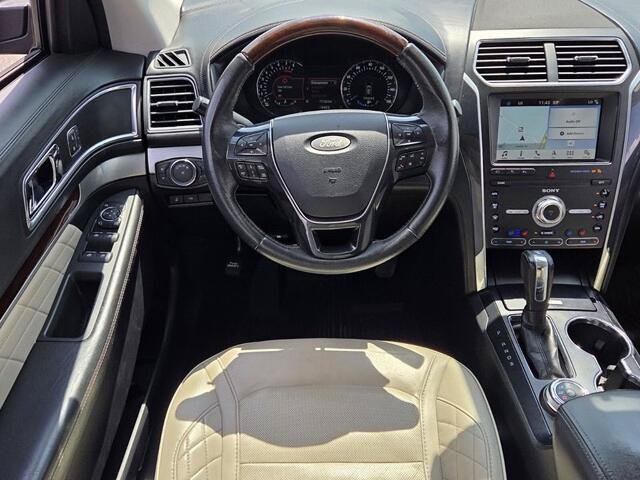 Certified 2019 Ford Explorer Platinum AWD/4WD image 7