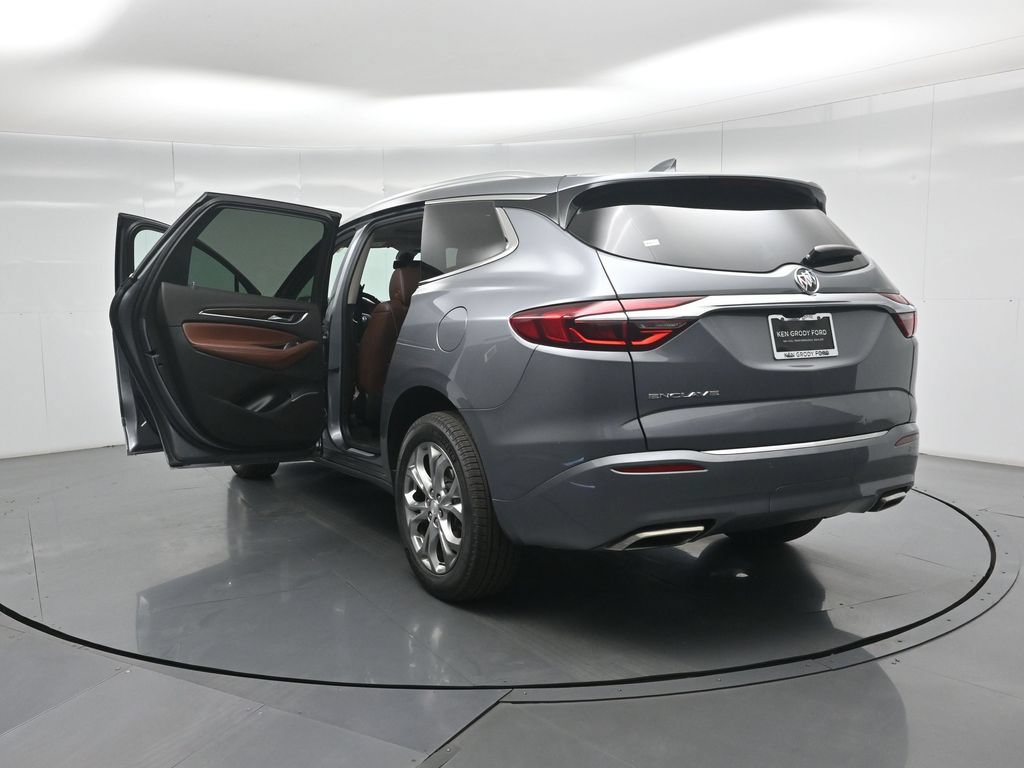 Used 2020 Buick Enclave Avenir w/ Avenir Technology Package FWD image 34