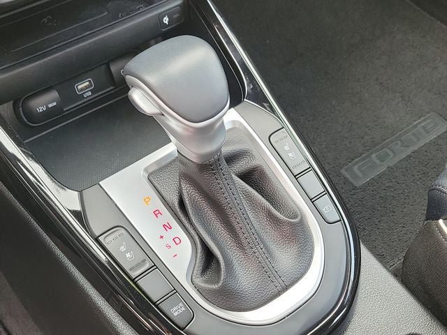Used 2023 Kia Forte GT-Line w/ GT-Line Premium Package FWD image 18