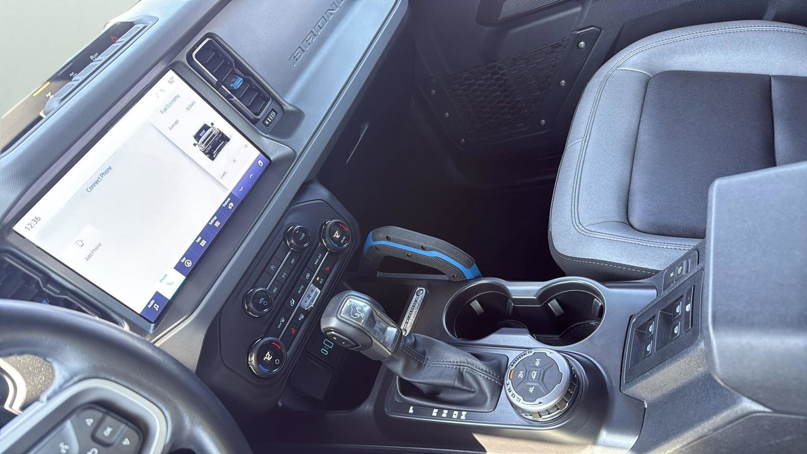 Certified 2024 Ford Bronco Black Diamond image 21