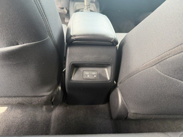 Used 2023 Toyota Corolla SE w/ SE Premium Package FWD image 27