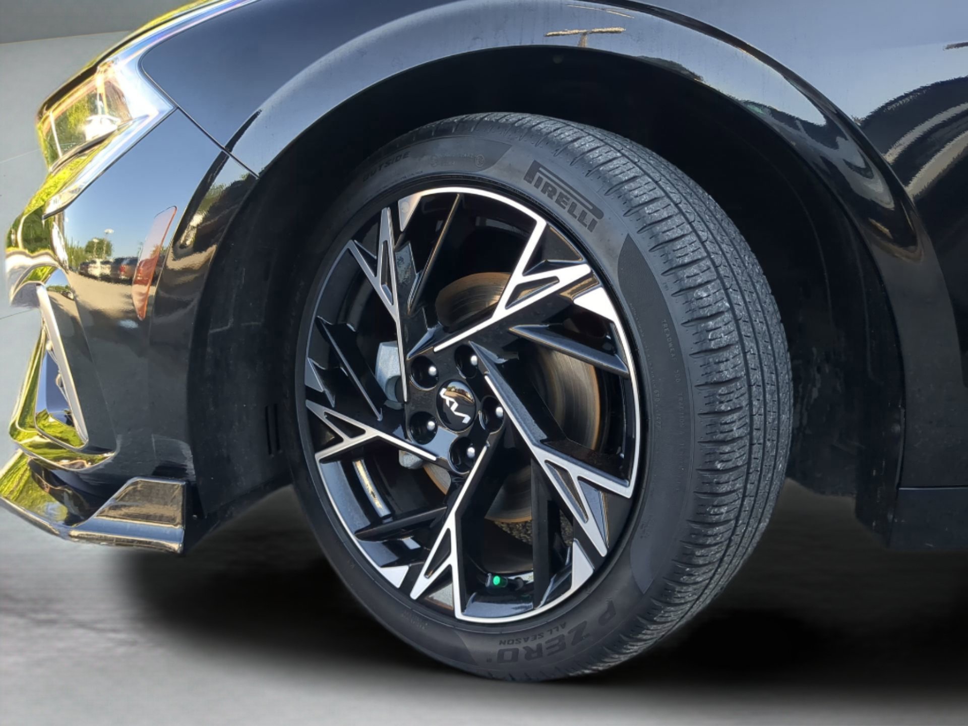 Used 2025 Kia K5 GT-Line w/ GT-Line Premium Package AWD/4WD image 70