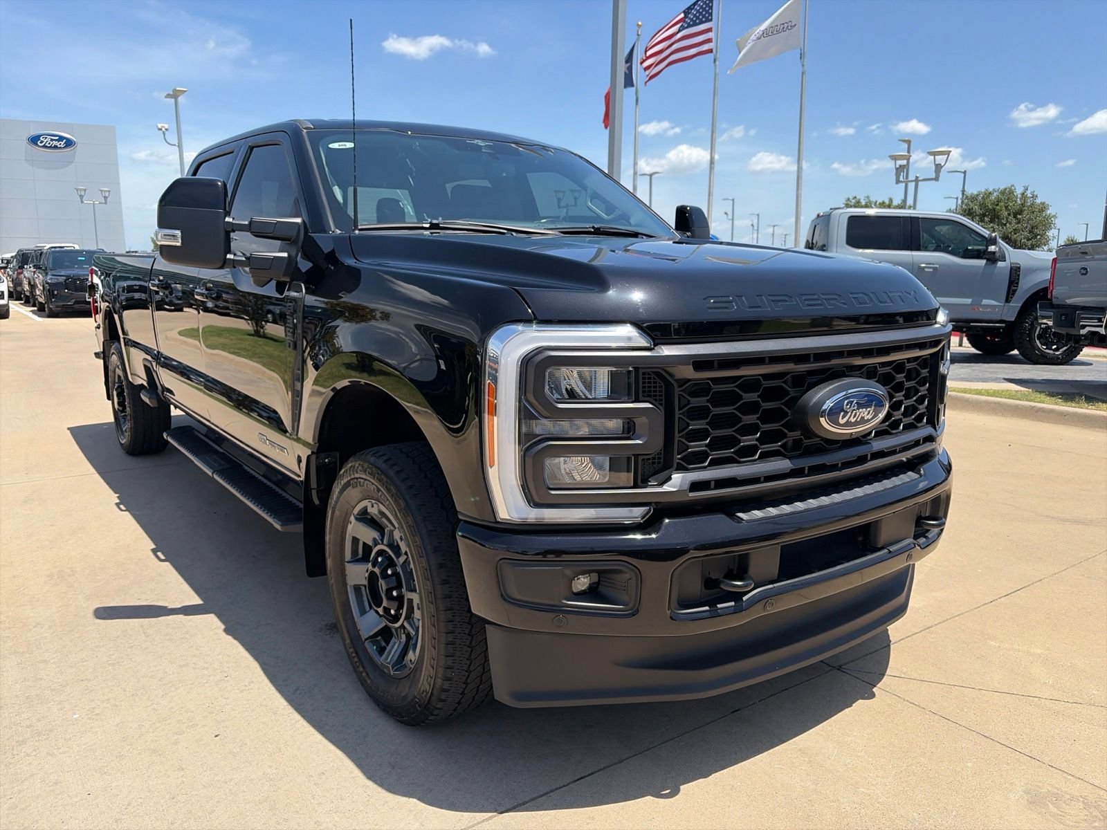 Certified 2023 Ford F350 Lariat w/ Lariat Ultimate Package AWD/4WD image 7